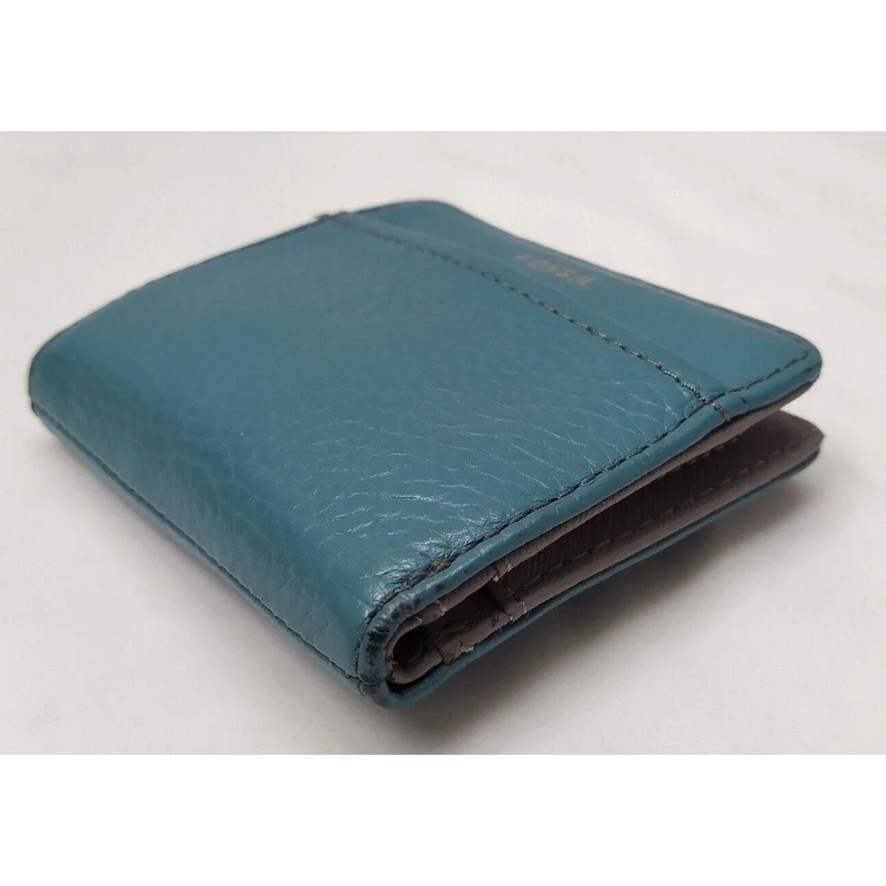Fossil Blue Leather Credit Card ID Window Bifold Square Wallet